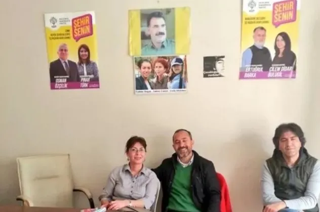 CHP'li Ceyhan Belediyesi'nin 30 Ağustos kutlamaları için verdiği skandal konser kararına kaymakamlık dur dedi