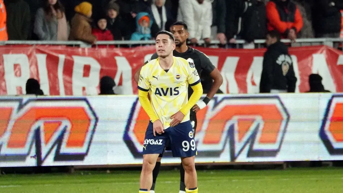 Fenerbahçe'de Emre Mor görüşmesi!