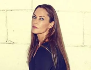 Hangi ünlü kimi şöhret yaptı?