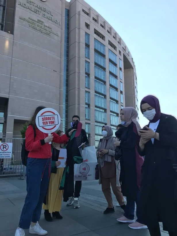 İstanbul Karaköy'deki başörtü saldırganı Semahat Yolcu yeniden hakim karşısında: “Şizofrenim” diyerek özür diledi-4