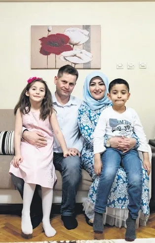 İstanbul Pendik'te yaşayan İlknur hemşire Coronavirüs'ü iki kez yendi