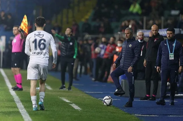 fenerbahce-teknik-direktoru-ismail-kartaldan-derbi-mesaji-en-iyisini-yapacagiz-1651270389340.jpeg Fenerbahçe Teknik Direktörü İsmail Kartal'dan 'derbi' mesajı: En iyisini yapacağız-2