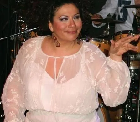 "40-50 kilo verdim..." 50 yaşında 42 beden olma sırrı çıktı! 4 ayda 32 kilo verdiren Işın Karaca diyeti!-6