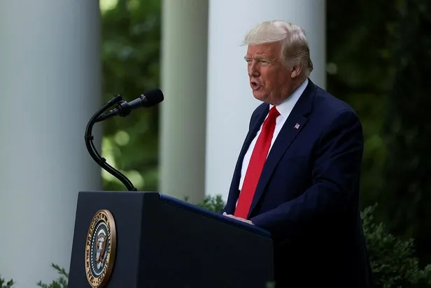 Son dakika: ABD Başkanı Donald Trump sosyal medyayı kapatma tehdidi savurdu-1