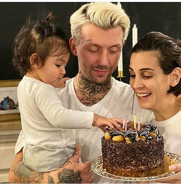 Ünlü fenomen Eylül Öztürk ile eşi Kenan Özkan arasında ayrılık çanları çalıyor!-2