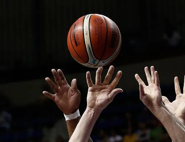 Zirvenin sahibi Olympiakos