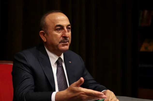 Dışişleri Bakanı Çavuşoğlu Hollanda'da