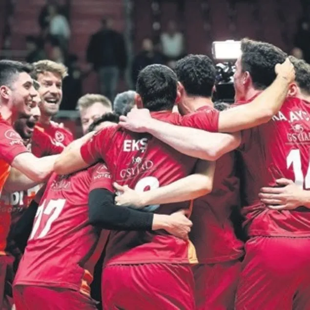 Aslan Fener’i yıktı finale çıktı