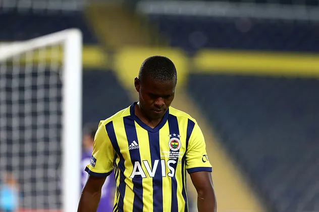 Fenerbahçe'de Mbwana Samatta topun ağzında! Golü bırak şut bile çekemiyor