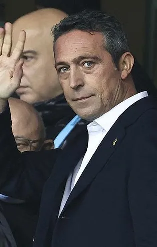 Fenerbahçe Ali Koç döneminde toplam 11 ay hocasız kaldı! Ali Koç’un somut bir adım atmaması taraftarı çıldırttı