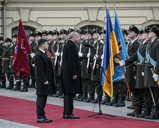 Başkan Erdoğanın Ukraynada verdiği selam Rusyayı salladı