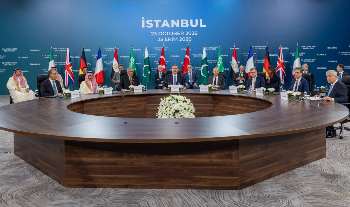ev-sahibi-turkiye-7-ulke-r4e3-formatinda-istanbulda-ilk-kez-ayni-masada-1792763449761.jpg Ev sahibi Türkiye: İtalya'nın da katılımıyla 8 ülke İstanbul'da ilk kez aynı masada!-6