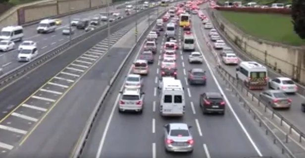 SON DAKİKA: Sokağa çıkma kısıtlaması sonrası İstanbul'da trafik yoğunluğu