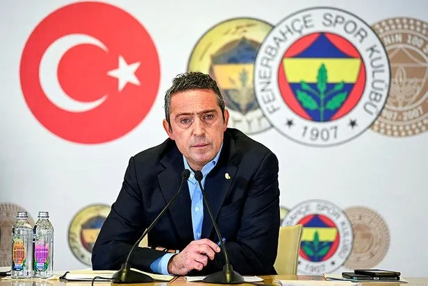 zirve-yarisinda-savas-cikti-fenerbahce-ve-galatasaray-kiliclari-cekti-1672449389257.jpeg