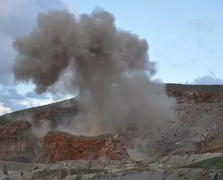 Muş’ta bomba yüklü araç havadan vuruldu