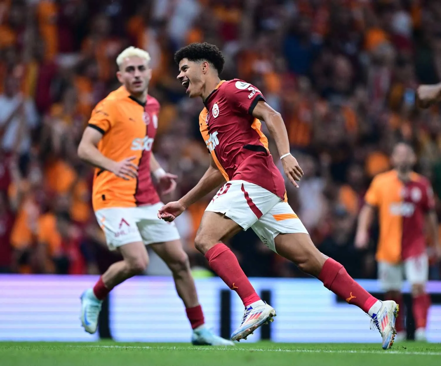 Galatasaray'da transferin tarihi belli oldu! Yıldız isim imza atıyor - 13