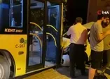 Sancaktepe’de yıkamaya götürülen İETT otobüsü kontrolden çıkarak otomobile çarptı