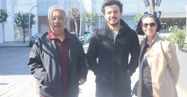 Şarkıcı Buray ailesi ile birlikte alışverişte görüntülendi