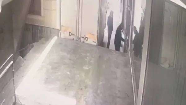 son-dakika-deasin-ust-duzey-sorumlusu-abu-zeyd-kod-adli-bashar-hattab-ghazal-al-sumaidai-istanbulda-yakalandi-1663057950171.jpg SON DAKİKA: DEAŞ'ın üst düzey sorumlusu 'Abu Zeyd' kod adlı Bashar Hattab Ghazal Al Sumaidai İstanbul'da yakalandı! İşte böyle takip edildi-4