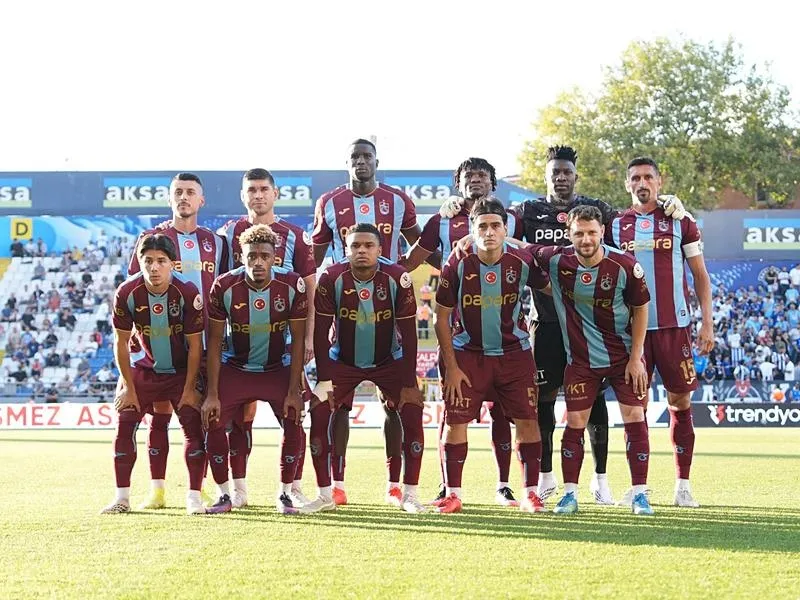 trabzonspor-avantaj-pesinde-fatih-tekke-11i-belirledi-1787207806107.jpeg Trabzonspor atv ekranlarında avantaj peşinde! Fatih Tekke'den ilk 11'de Muhammed Salah kararı-3