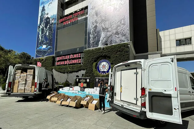 İstanbul'da milyonluk kaçak ilaç operasyonu