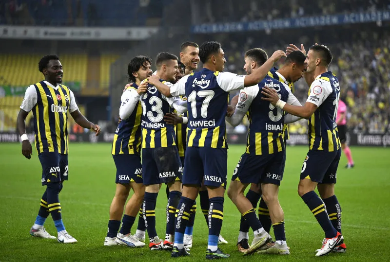 FENERBAHÇE HABERLERİ | Fenerbahçe'de rotasyon! Spartak Trnava maçında 7 isim değişecek - 2