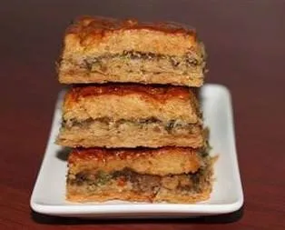 Tahinli Kıymalı Börek Tarifi