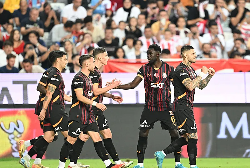 Yıldızlarla rekor sefası!