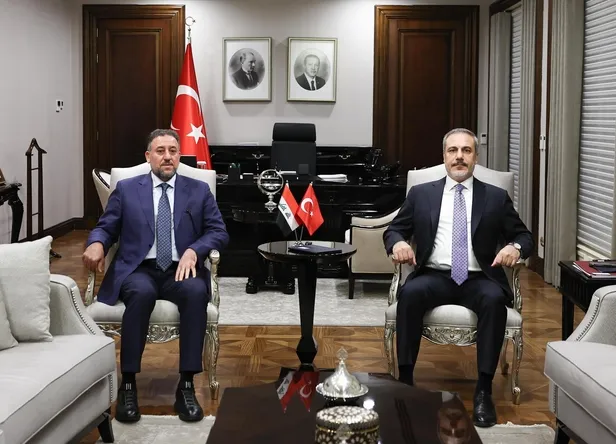 disisleri-bakani-hakan-fidandan-abdye-uyari-ypg-ile-beraber-calismaktan-vazgecin-1696613792259.jpeg Dışişleri Bakanı Hakan Fidan'dan ABD'ye uyarı: YPG ile beraber çalışmaktan vazgeçin-5