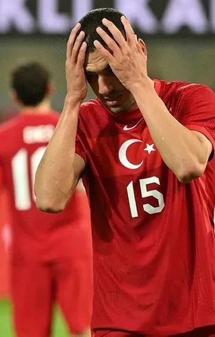 Merih Demiral ve Kaan Ayhan koronavirüse yakalandı!