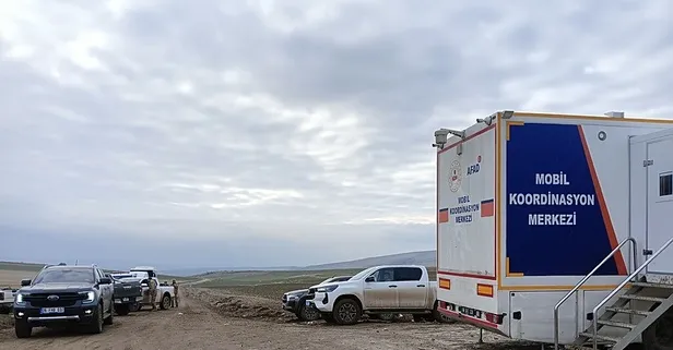 Libya heyetini taşıyan uçak düştü! Enkaz alanında çalışmalar üçüncü gününde