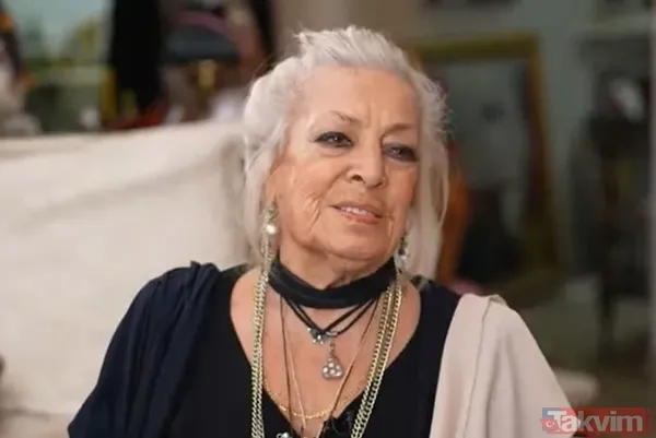 Yeşilçam’ın fettan güzeli Lale Belkıs sanat eserleriyle dolu evinin kapılarını ilk kez açtı! Hem Ediz Hun itirafı hem son hali şaşırttı - 12