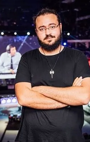 Jahrein lakaplı Twitch yayıncısı Ahmet Sonuç'tan İmamoğlu'na ‘Vız gelir, tırıs gider’ tepkisi: Ellerim kırılsaydı da oy vermeseydim