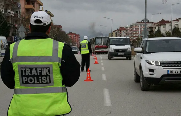İstanbul'da 18 Mayıs Cuma günü bu yollar trafiğe kapalı olacak-4