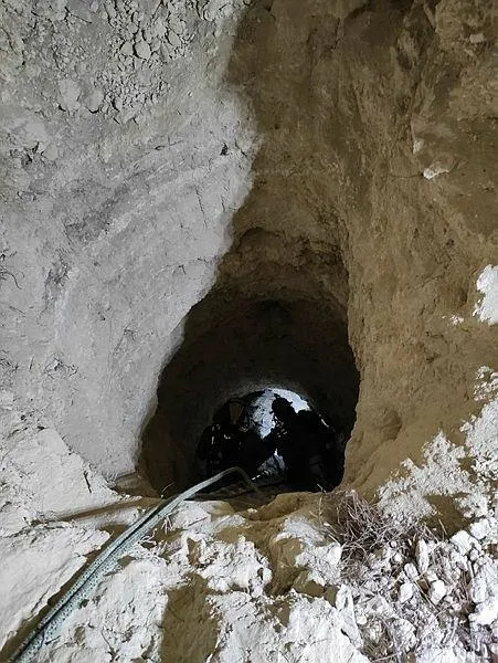 mersinde-vahset-2-gundur-haber-alinamayan-yasli-adami-oldurup-su-kuyusuna-atmislar-1614121363614.jpeg Mersin'de vahşet! Yaşlı adamı öldürüp su kuyusuna attılar...-2