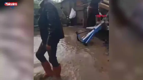 Ardahan'da sağanak sele neden oldu