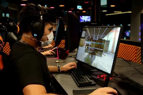 SON DAKİKA: Oyun oynayıp ayda 10 bin TL kazanan var! Kovid-19 e- Spora ilgiyi arttırdı-4