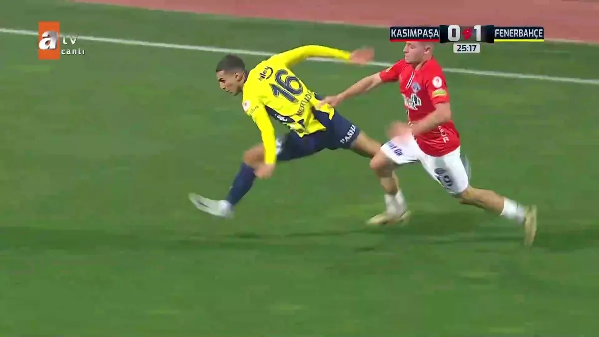 Kasımpaşa 0-2 Fenerbahçe | Gol: Yusuf Akçiçek