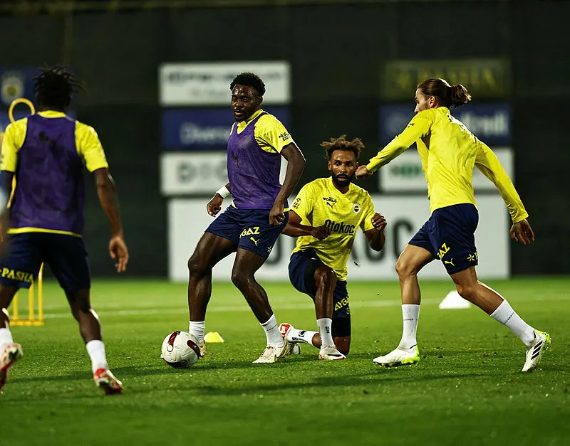 Fenerbahçe'den beklenmedik transfer! Kanarya'dan ters köşe - 20
