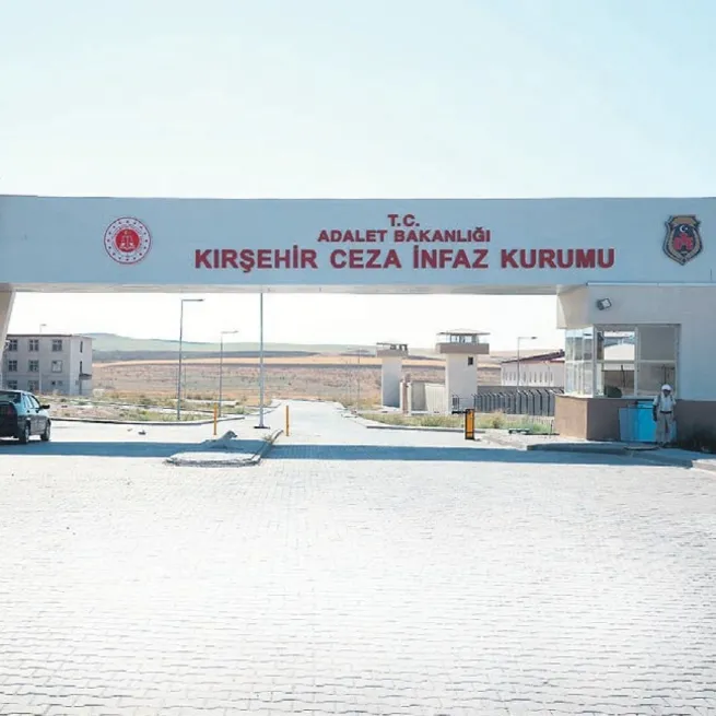 Müvekkiline uyuşturucu verirken yakalandı