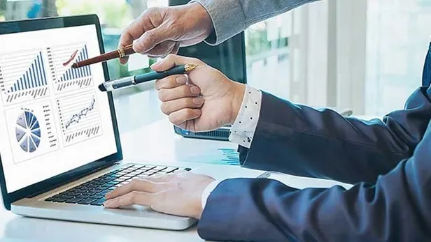 kobilere-18-destek-is-kurmak-isini-buyutmek-finansman-sikintisini-gidermek-isteyen-girisimcilere-devletten-yar-1660590482891.jpeg KOBİ'lere 18 destek! İş kurmak, işini büyütmek, finansman sıkıntısını gidermek isteyen girişimcilere devletten yardım eli-4