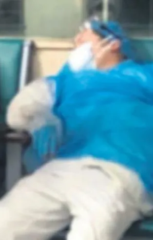 Maskeyle koştu, ciğeri patladı