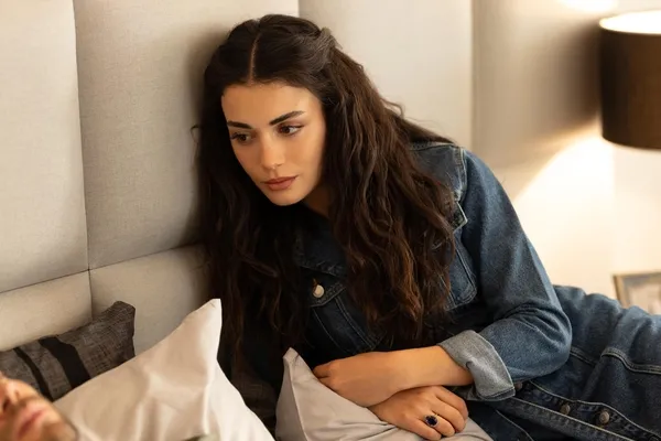 safir-10-bolum-2-fragmani-yayinlandi-vicdan-azabi-gibi-gozunun-onunde-duracagim-1698919954082.jpg Safir 10. bölüm 2. fragmanı yayınlandı: Vicdan azabı gibi gözünün önünde duracağım!-2