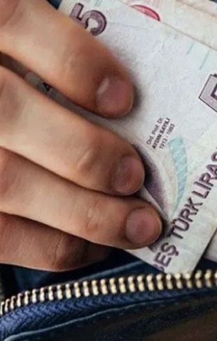 SSK emeklisine en az bin 938 TL