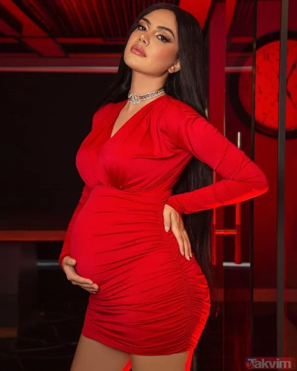 Mehmet Ali Erbil'in tacizini ifşa etmişti! Karnı burnunda olan Ece Ronay hem alttan hem üstten açtı o pozuna yorum yağdı: "Sen Rihanna mısın?" - 3