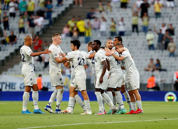 fenerbahce-greuther-furt-maci-canli-izle-fb-greuther-furth-hazirlik-maci-canli-yayin-1627741474053.jpg Fenerbahçe Fürth canlı izle! 31 Temmuz hazırlık maçı FB Greuther Fürth maçı canlı izleme yolları!-4