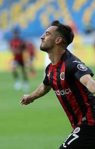 Fenerbahçe'de Barış Alıcı pişmanlığı mı? Performansındaki çıkış taraftarın dilinde