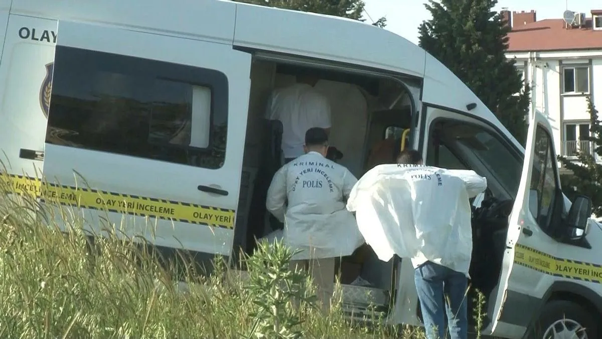 Arnavutköy'de silahlar patladı! Polisin GBT kontrolünde çatışma çıktı: 1 ölü 1 yaralı