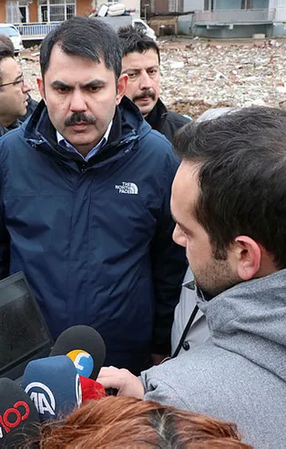 Bakan Kurum: Elazığ'ın röntgenini çekiyoruz