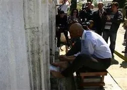 ABD’li basketbolcu abdest alıp namaz kıldı